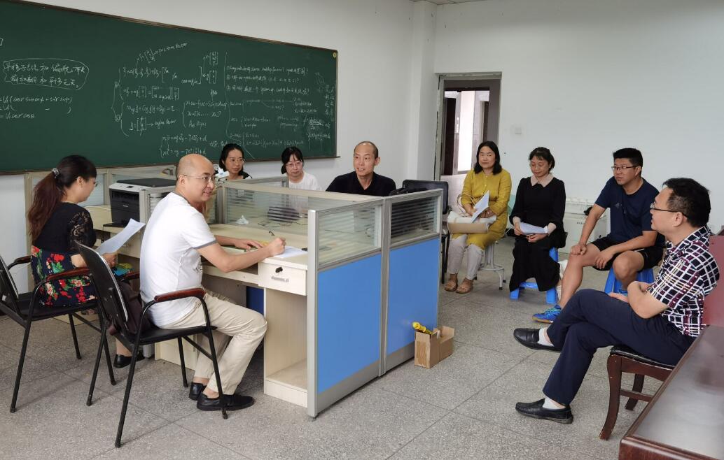 党组织生活会3.jpg 党组织生活会3.jpg